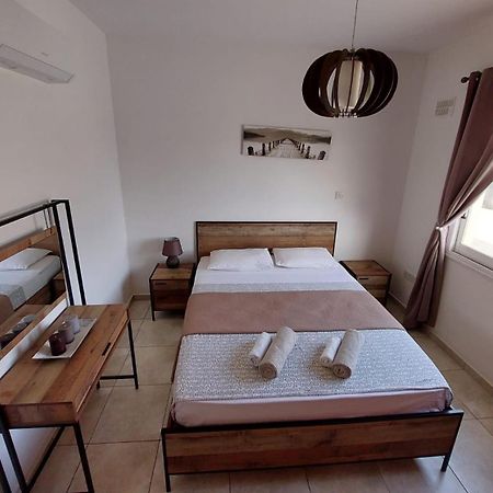 Joanne'S Cosy 1 Bdrm Apt Paphos Eksteriør bilde