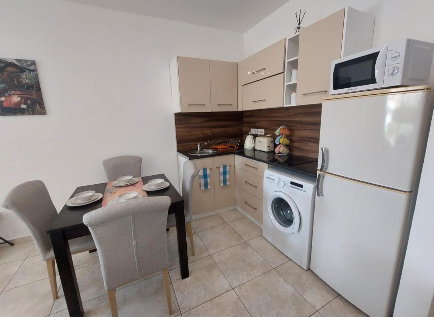 Joanne'S Cosy 1 Bdrm Apt Paphos Eksteriør bilde
