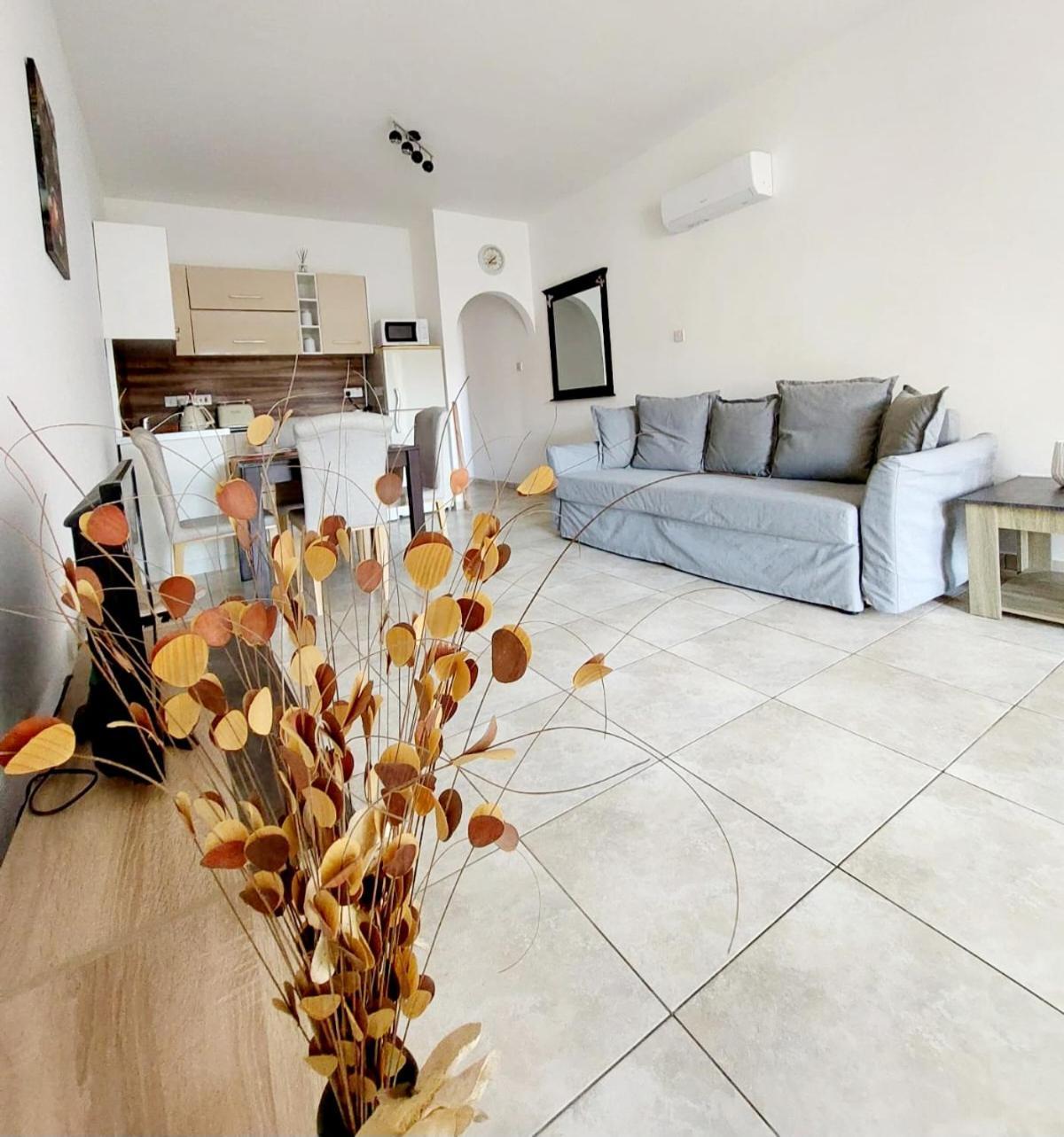 Joanne'S Cosy 1 Bdrm Apt Paphos Eksteriør bilde