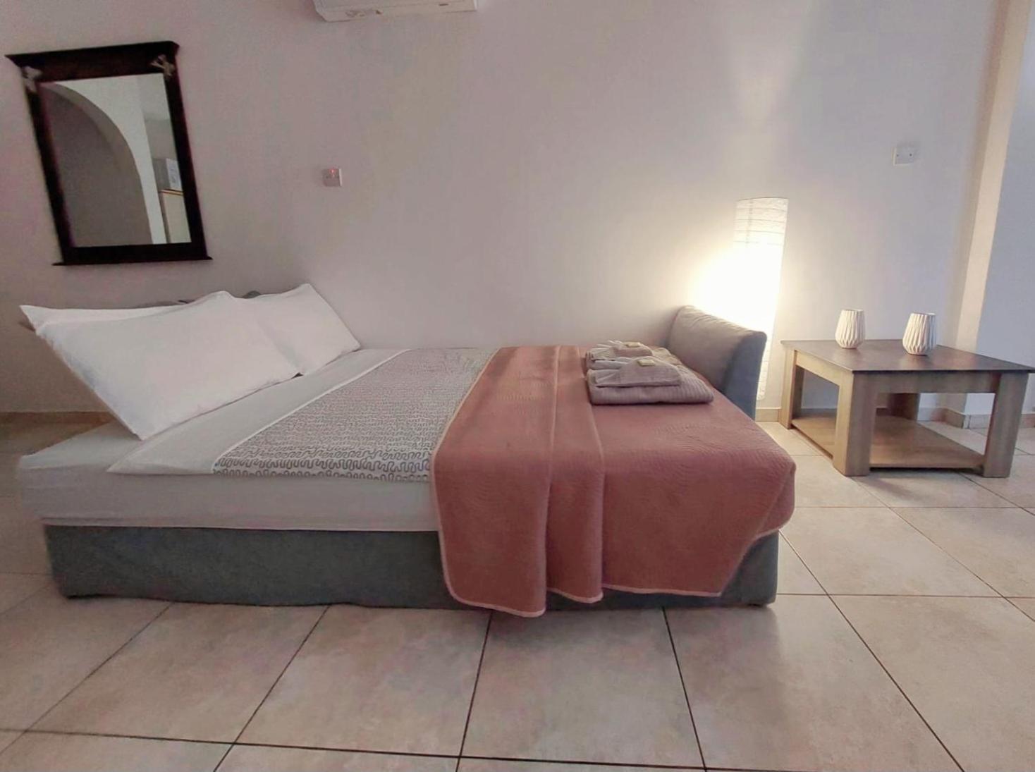 Joanne'S Cosy 1 Bdrm Apt Paphos Eksteriør bilde